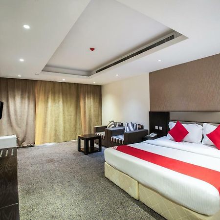 Oyo 200 Majestic Homes El-Huber Dış mekan fotoğraf