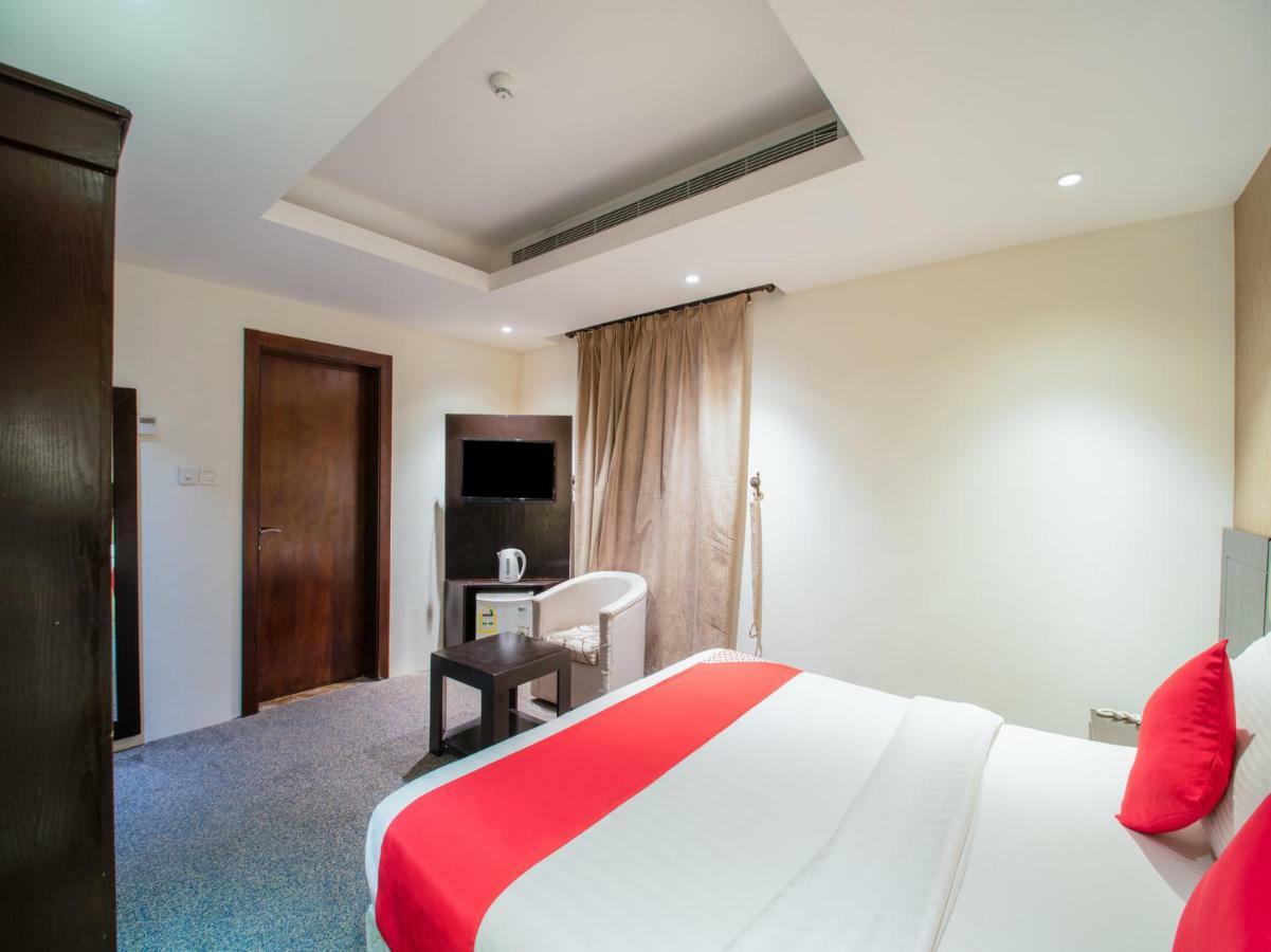 Oyo 200 Majestic Homes El-Huber Dış mekan fotoğraf