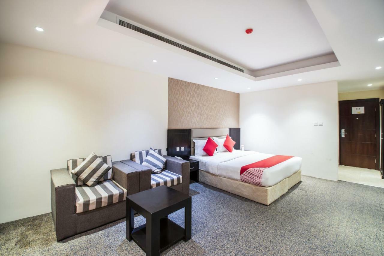 Oyo 200 Majestic Homes El-Huber Dış mekan fotoğraf